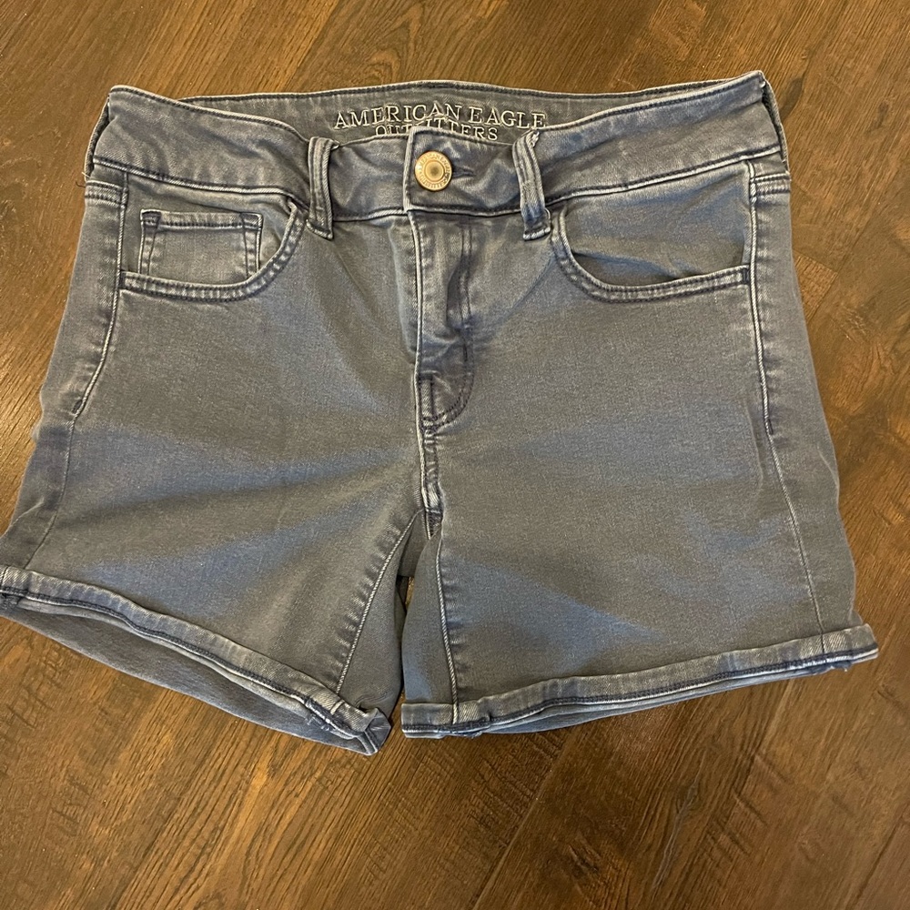 Women American Eagle shorts